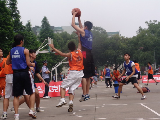让对手措手